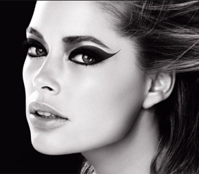 Eyeliner kategorisi resmi